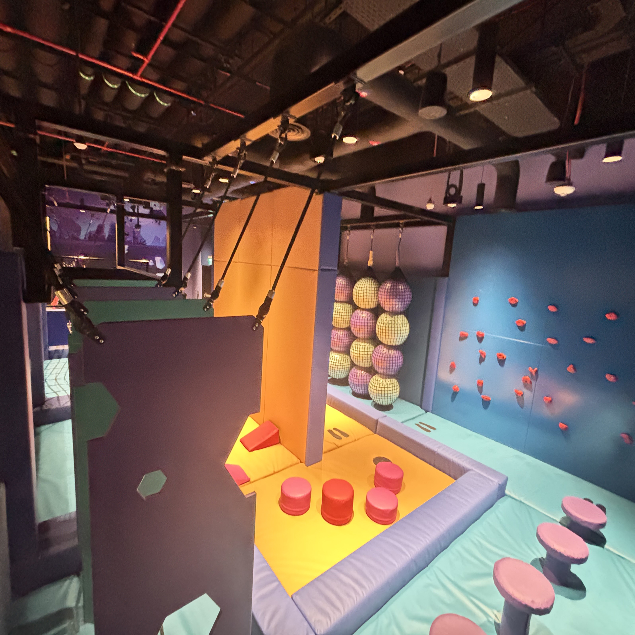 The Ninja Warrior area has a space theme. Dawsons worked closely with the specialist play equipment supplier to ensure that the end result tied in with the concept. Dawsons were responsible for all ID.